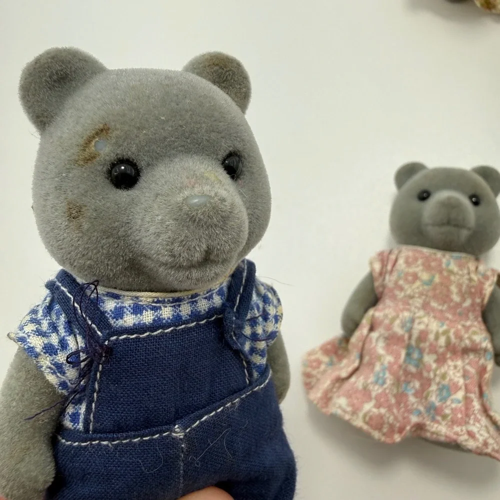 Vintage Sylvanian Families Calico Critters Evergreen Gray Bear Family Set of 6